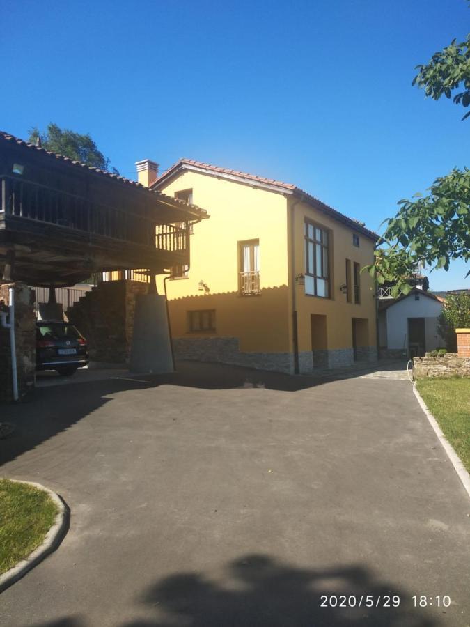 Casa Hortensia Салас Екстериор снимка