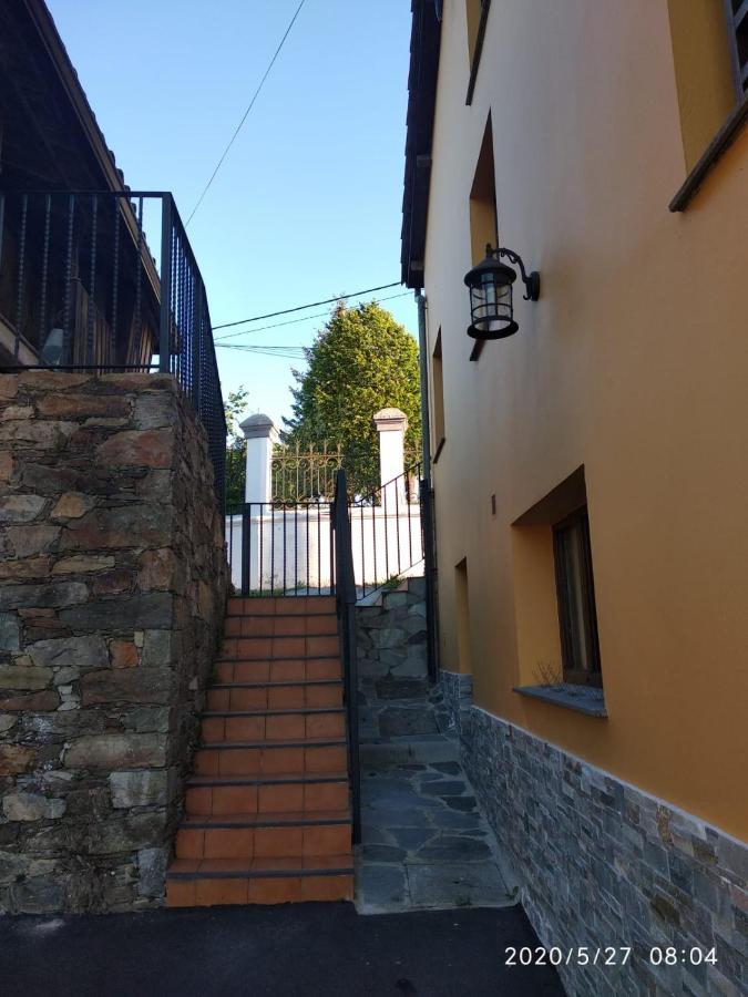 Casa Hortensia Салас Екстериор снимка
