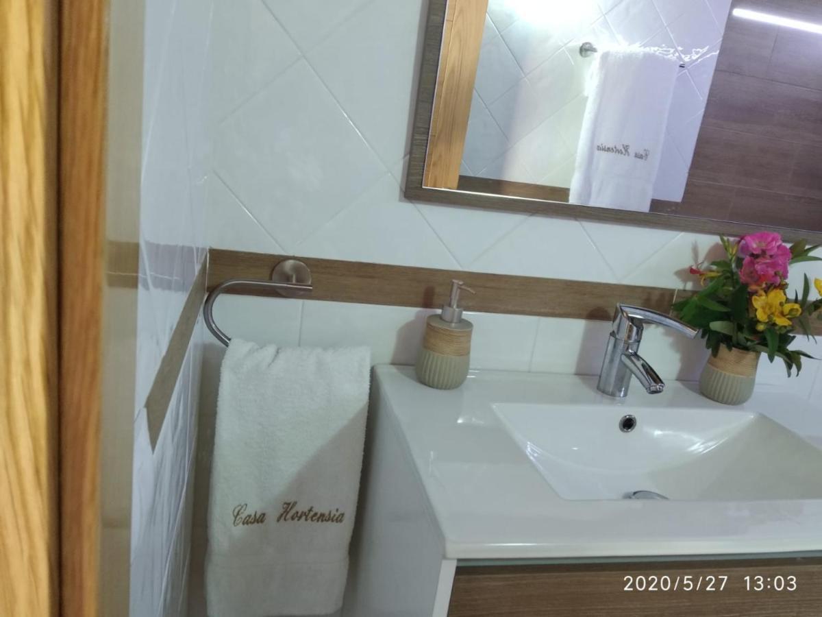 Casa Hortensia Салас Екстериор снимка