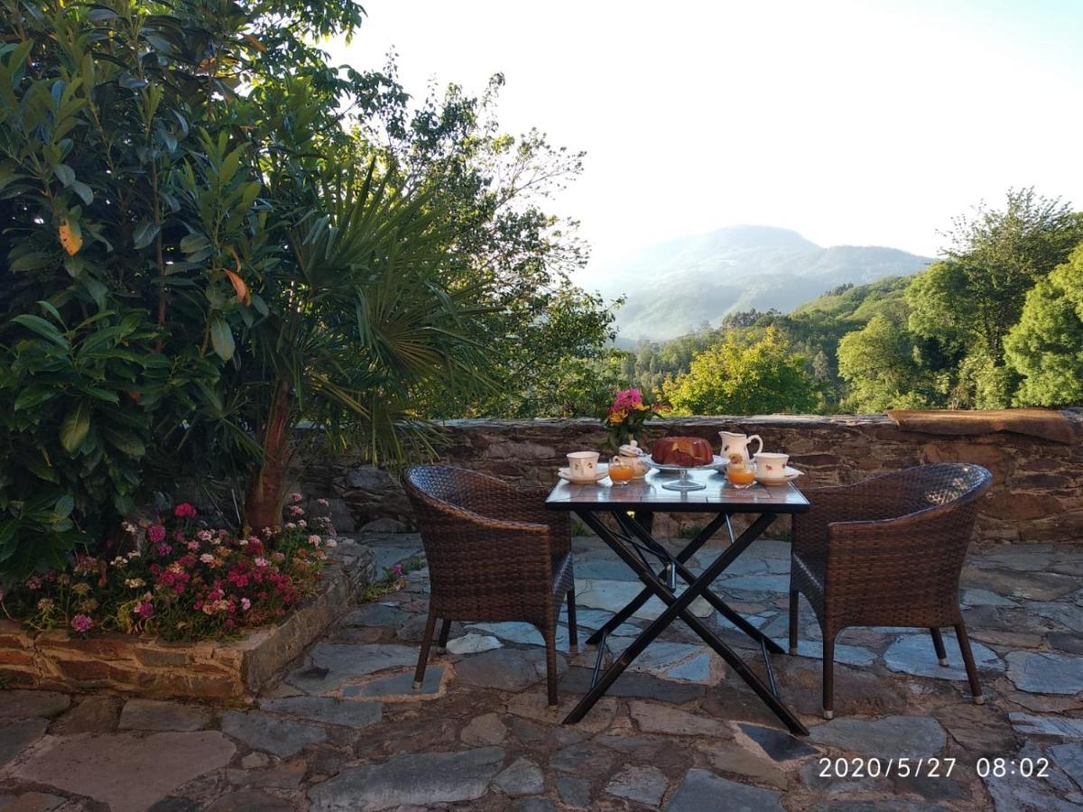 Casa Hortensia Салас Екстериор снимка