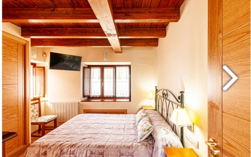 Casa Hortensia Салас Екстериор снимка