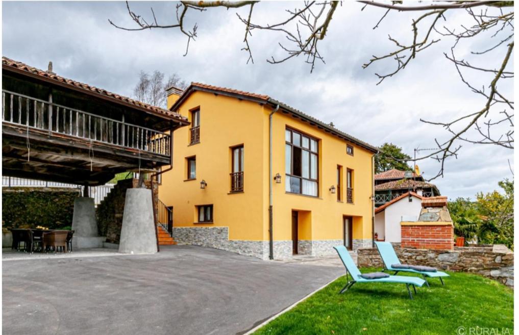 Casa Hortensia Салас Екстериор снимка