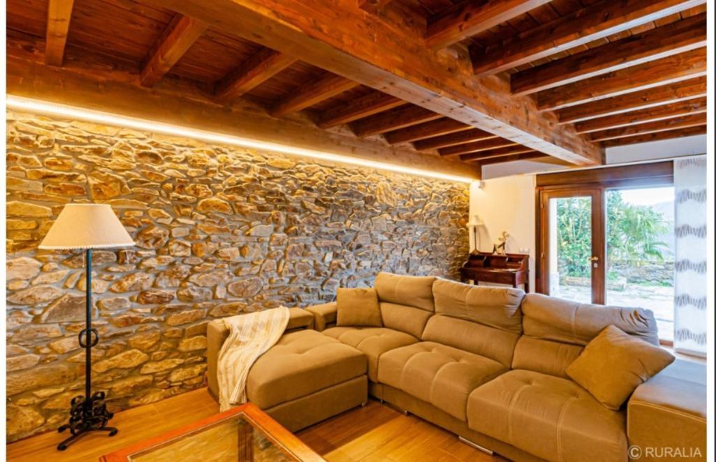 Casa Hortensia Салас Екстериор снимка